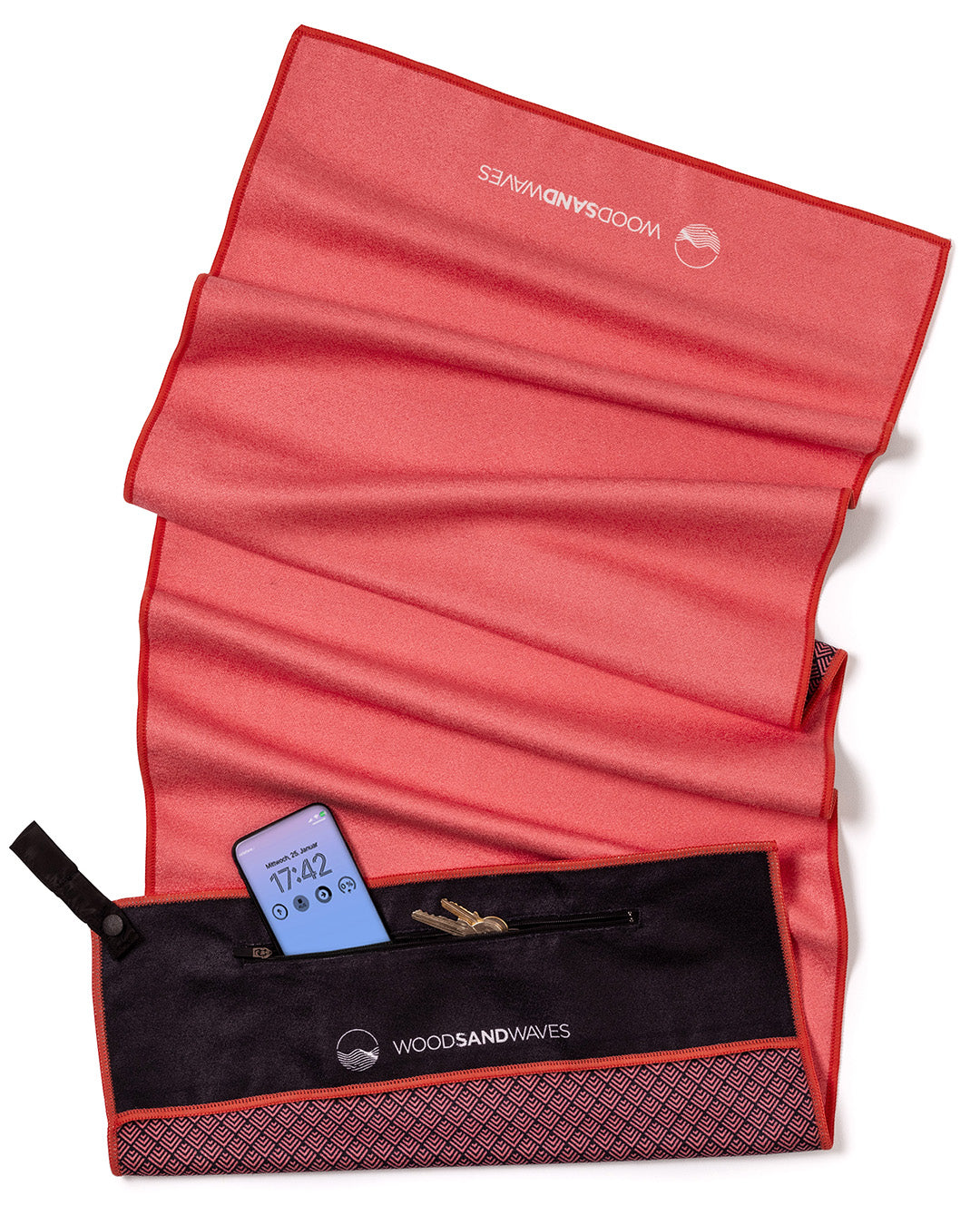 Clear Red - Sporthandtuch mit Magnet & Zipper-Tasche - WOODSANDWAVES