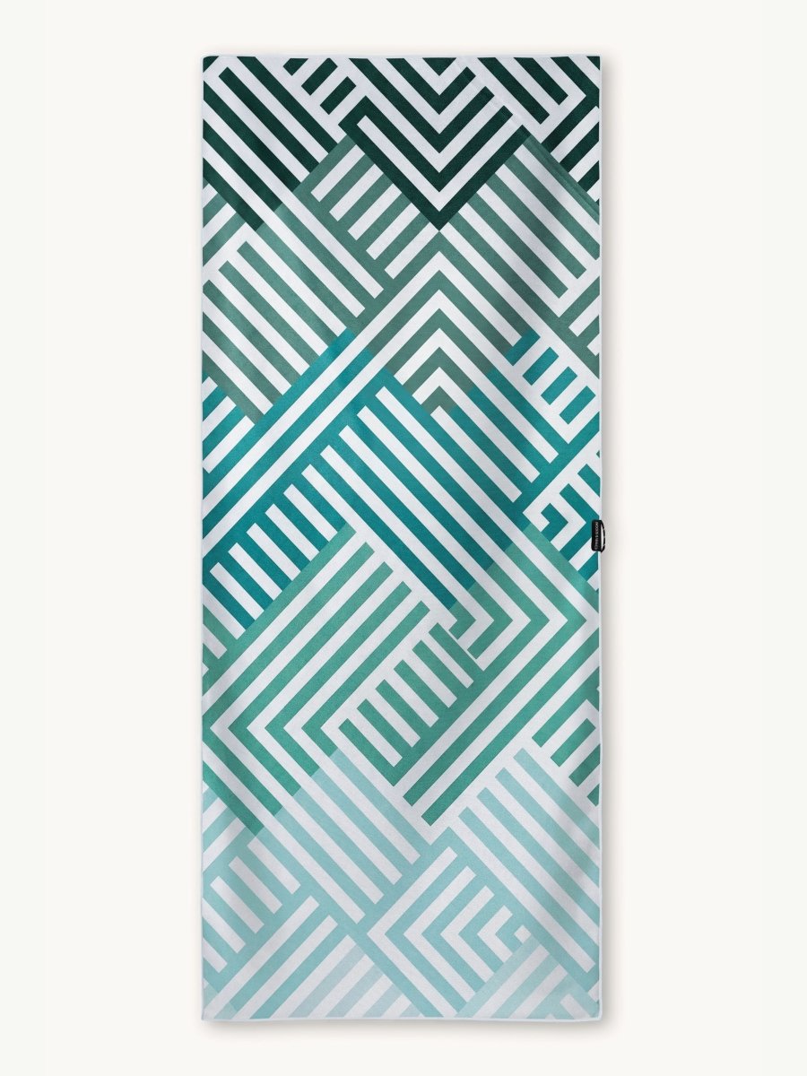 Mint Relaxation - Schnelltrocknendes Reise - und Strandtuch mit Geheimfach - woodsandwaves.co